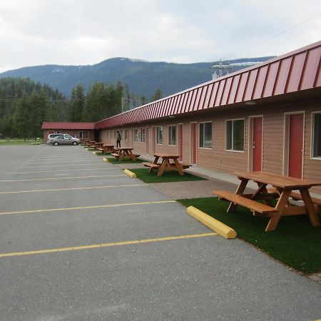 בלו ריבר Saddle Mountain Lodge מראה חיצוני תמונה
