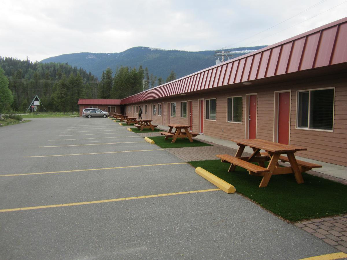 בלו ריבר Saddle Mountain Lodge מראה חיצוני תמונה