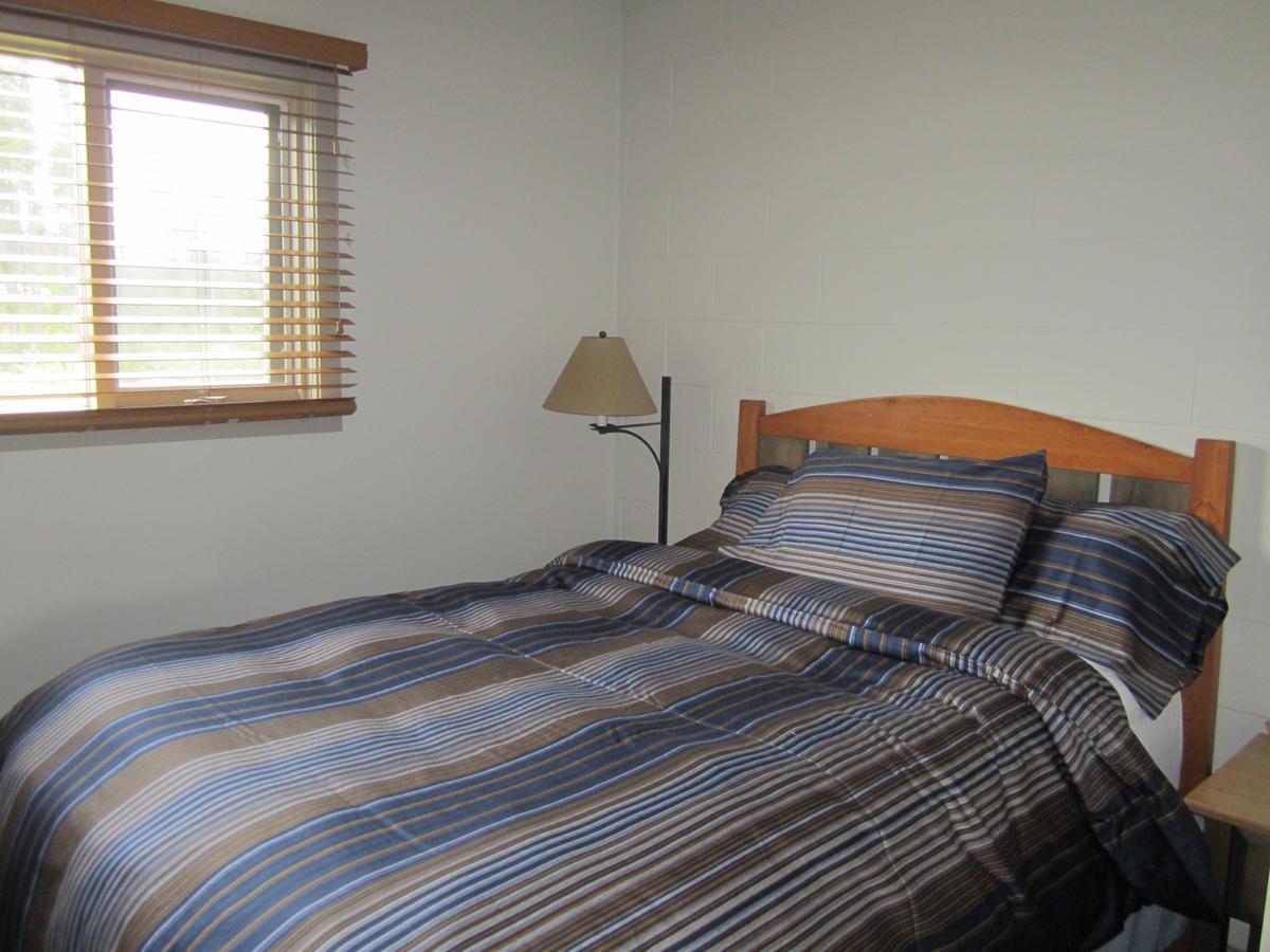 בלו ריבר Saddle Mountain Lodge מראה חיצוני תמונה